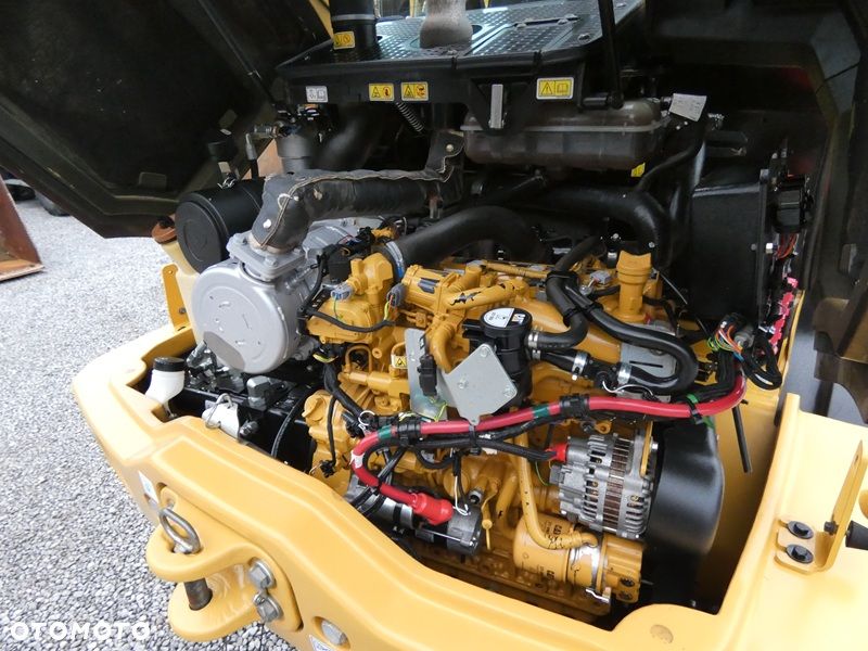 Caterpillar CAT 906M z Niemiec / 2018r / Super Stan / - 16