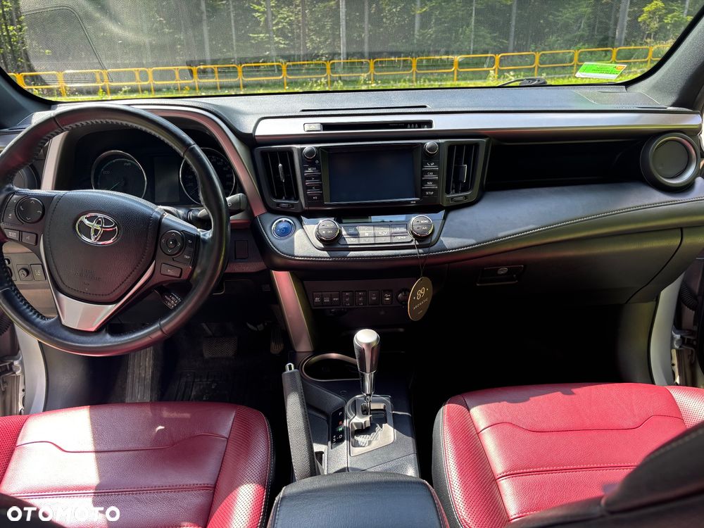 Toyota RAV4 Hybrid Selection 4x4 - 6