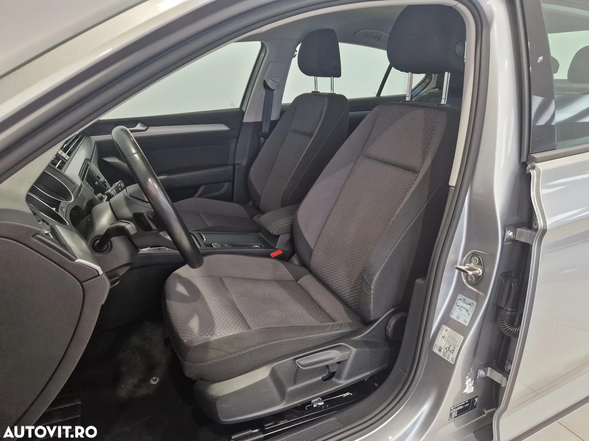 Volkswagen Passat 1.5 TSI ACT DSG Advance - 11