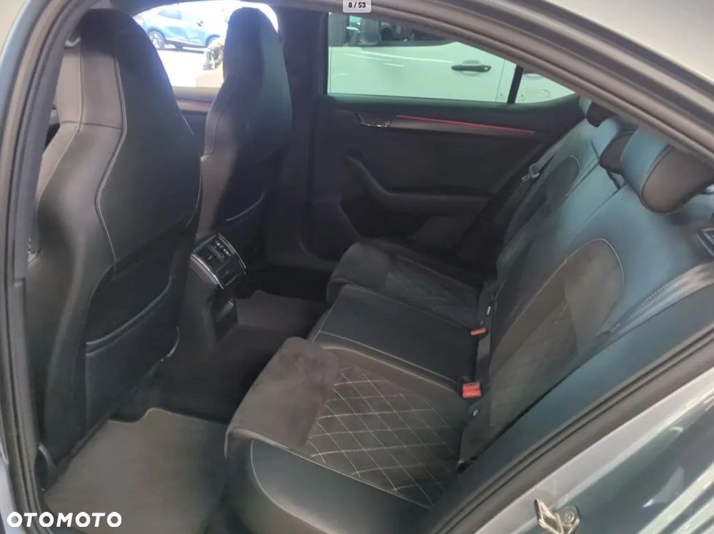 Skoda Superb 2.0 TDI SCR 4x4 Sportline DSG - 6