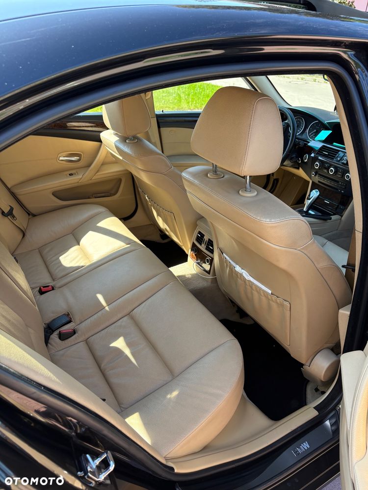BMW Seria 5 530d xDrive - 8
