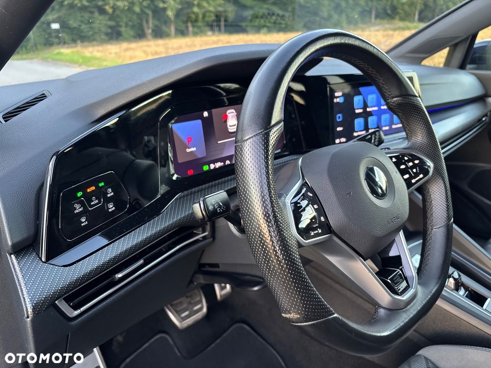 Volkswagen Golf 1.5 eTSI OPF DSG R-Line - 23