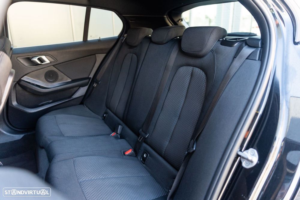 BMW 116 d Sport Line - 28