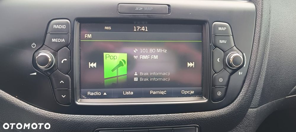 Kia Ceed - 21