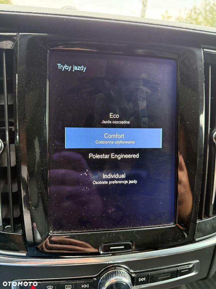 Volvo S90 - 19