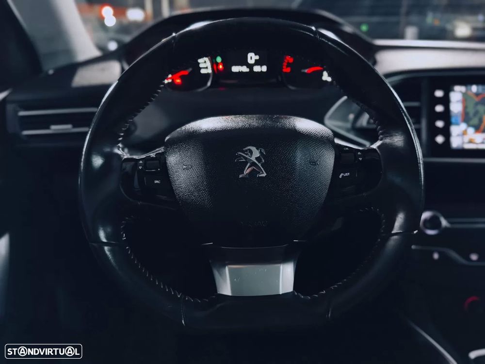 Peugeot 308 1.6 e-HDi Allure J17 - 18