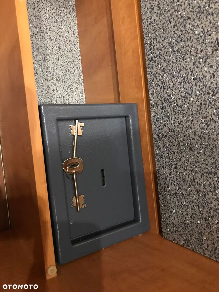 Carthago C-LINE 4,9 I  2 Generacja - 10