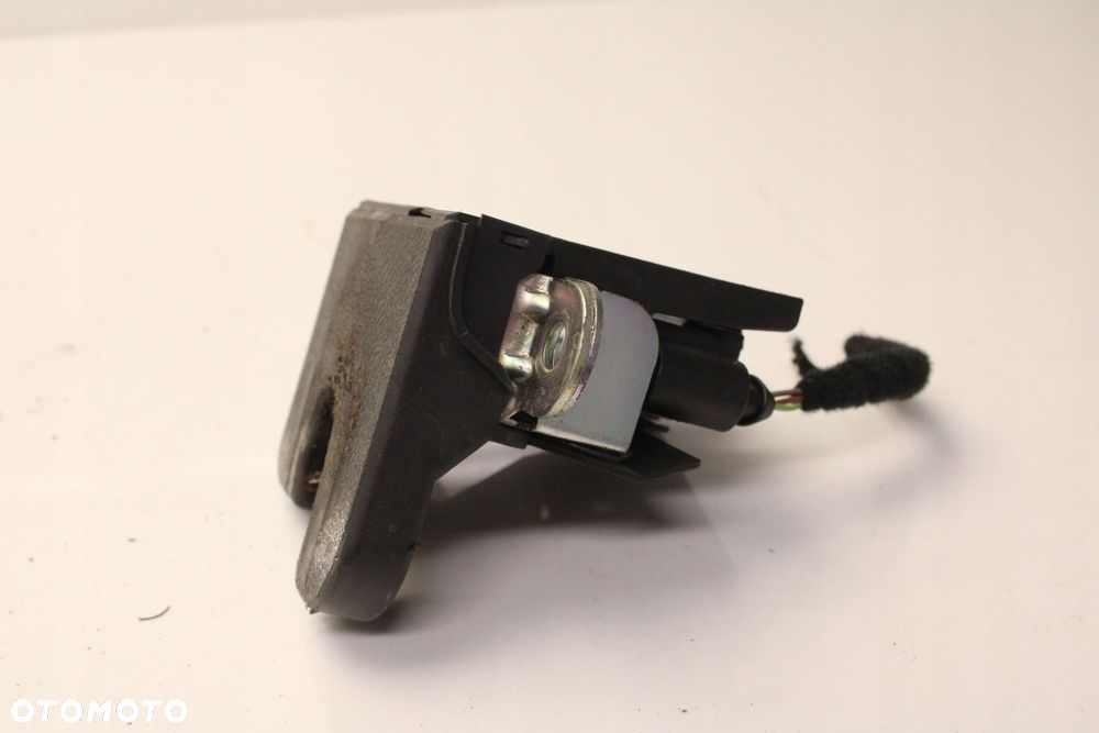 VW TOURAN I 03R- ZAMEK KLAPY BAGAŻNIKA TYŁ TYLNY - 2