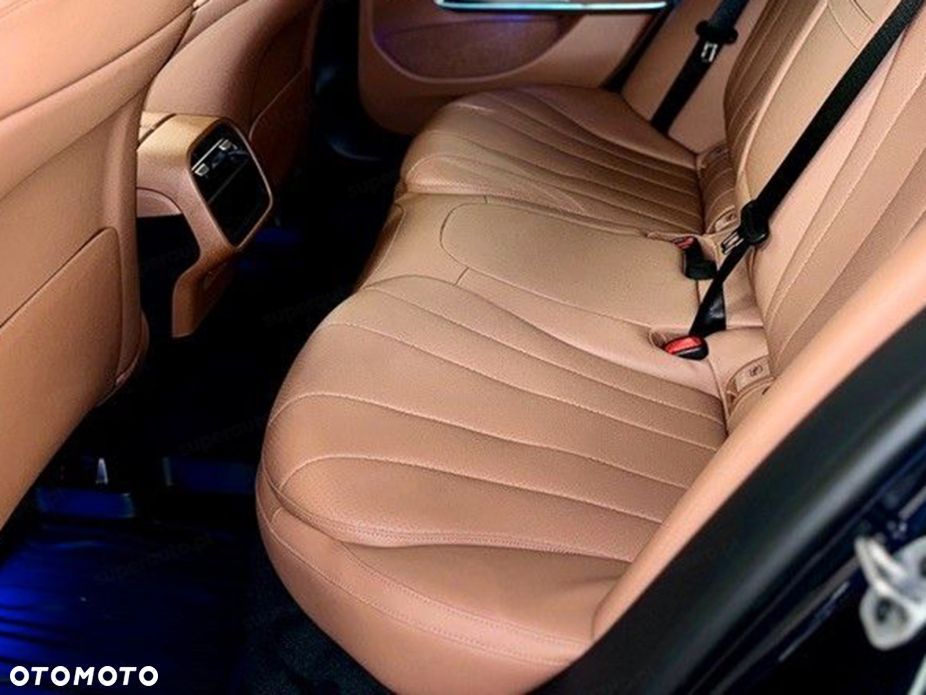 Mercedes-Benz Klasa E 220 d mHEV 4-Matic Exclusive 9G-Tronic - 11