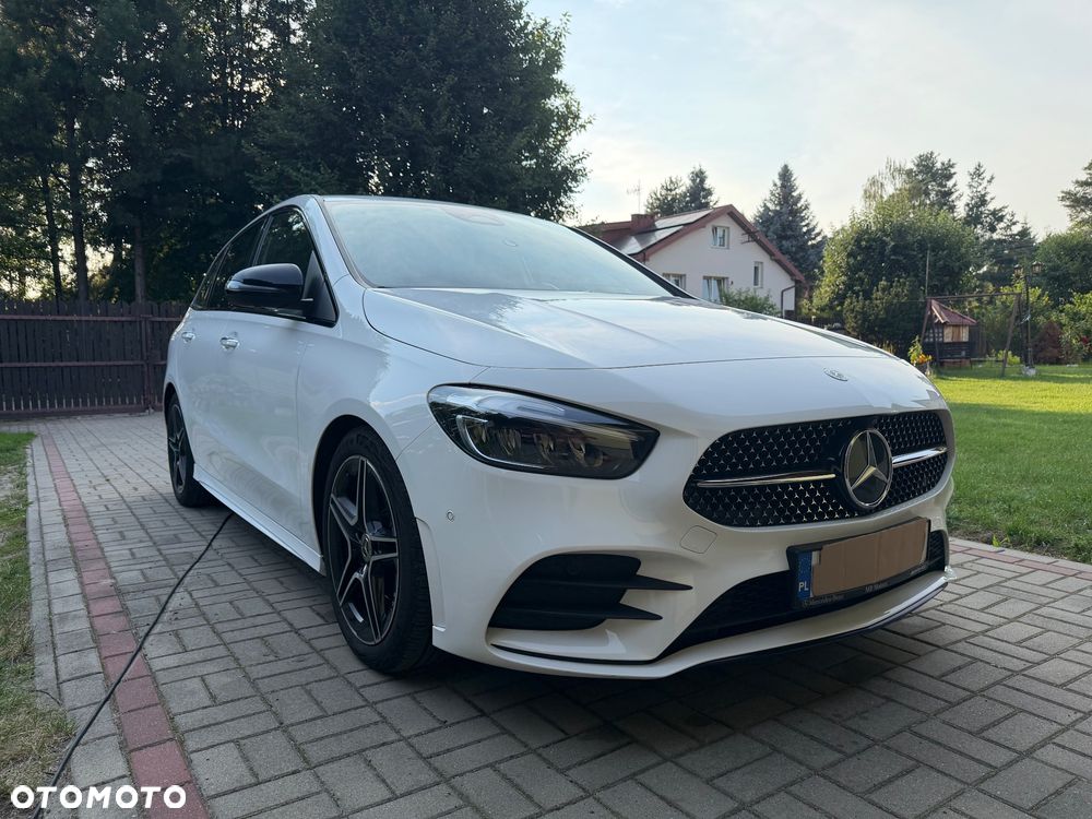 Mercedes-Benz Klasa B 200 d AMG Line 8G-DCT - 5