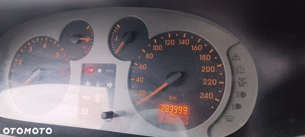 Renault Scenic 2.0 16V Alize - 19