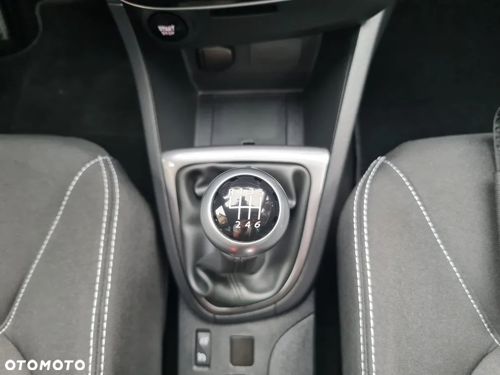 Renault Clio ENERGY TCe 120 LIMITED - 25