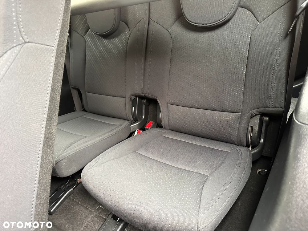 Kia Carens 1.6 GDI Business Line 7os EU6 - 7