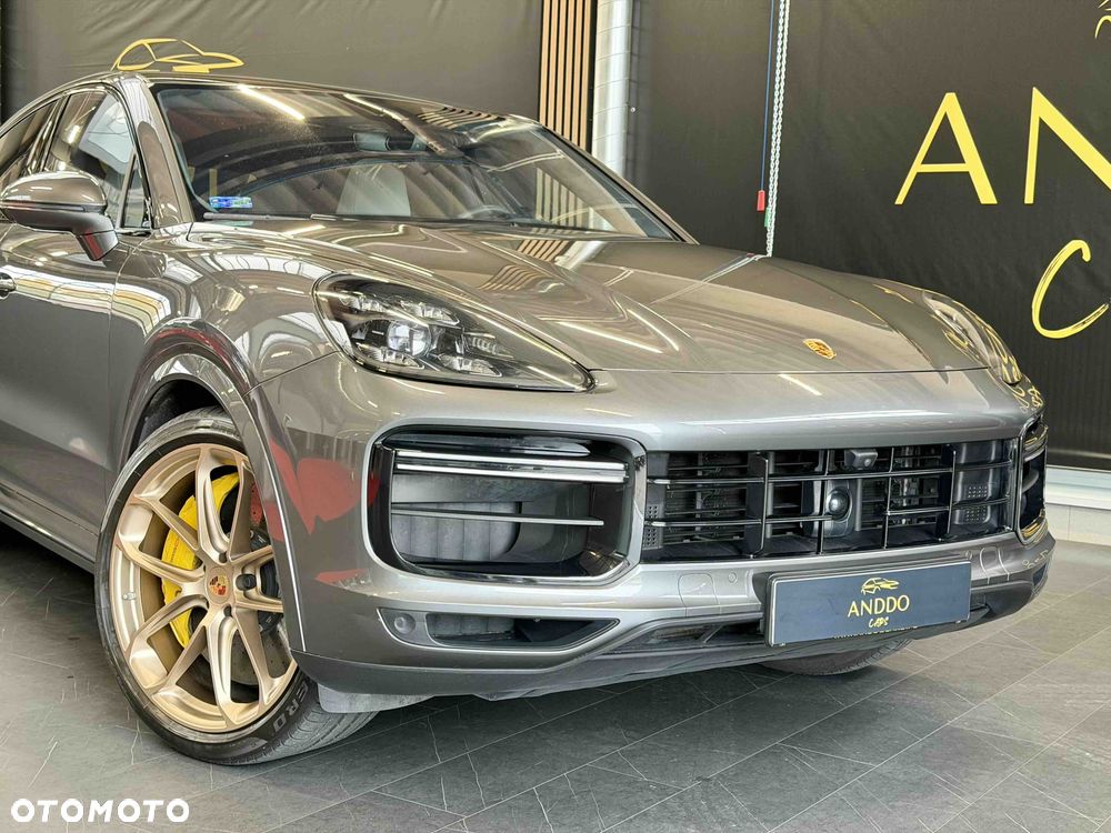 Porsche Cayenne Turbo - 35