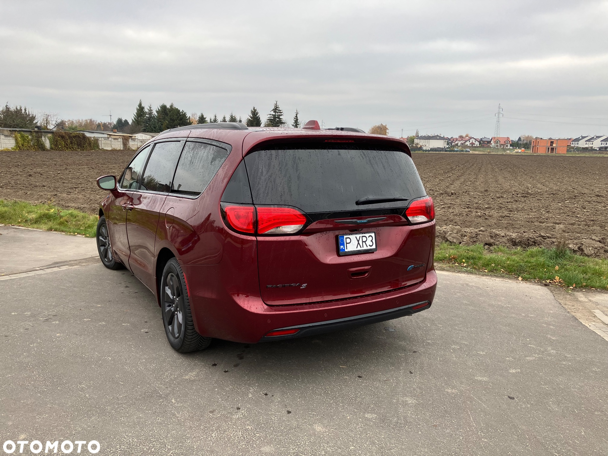 Chrysler Pacifica - 2