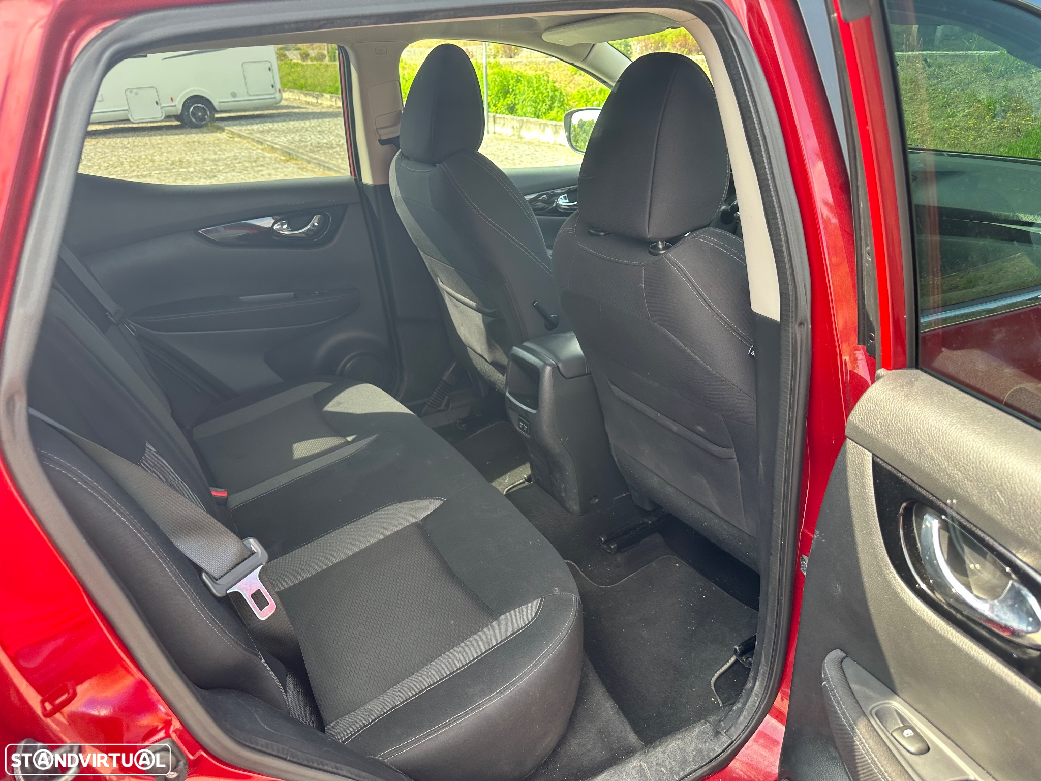 Nissan Qashqai 1.5 dCi N-Connecta J18 - 6