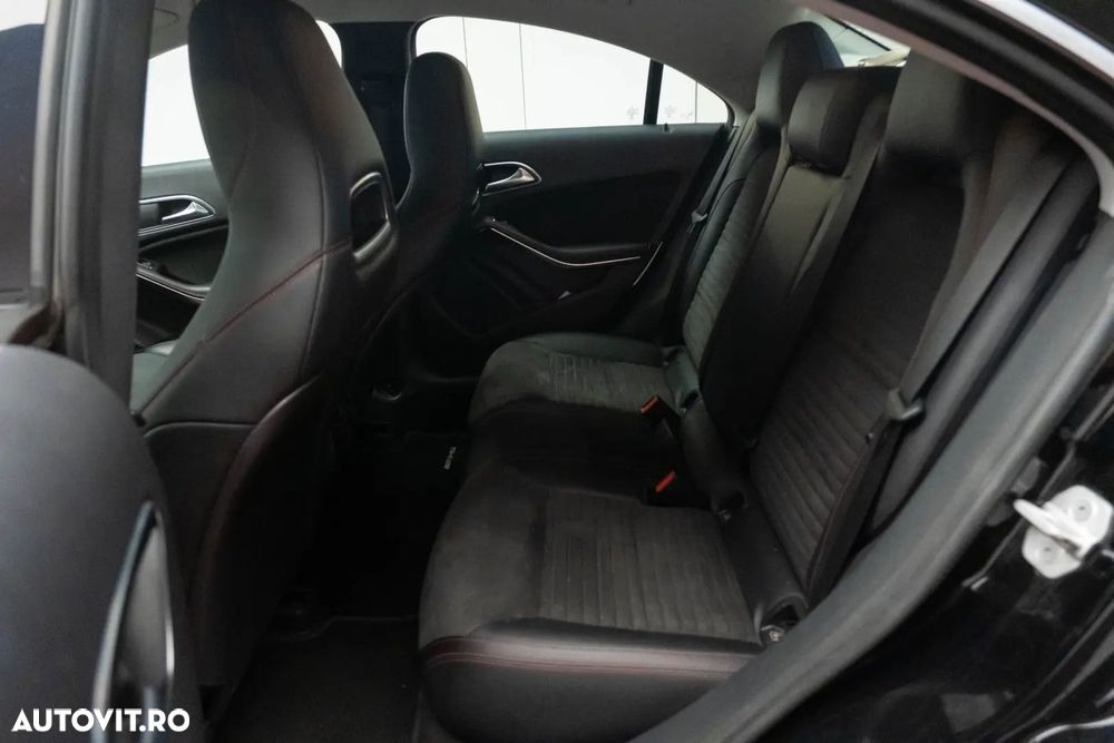 Mercedes-Benz CLA 200 - 12