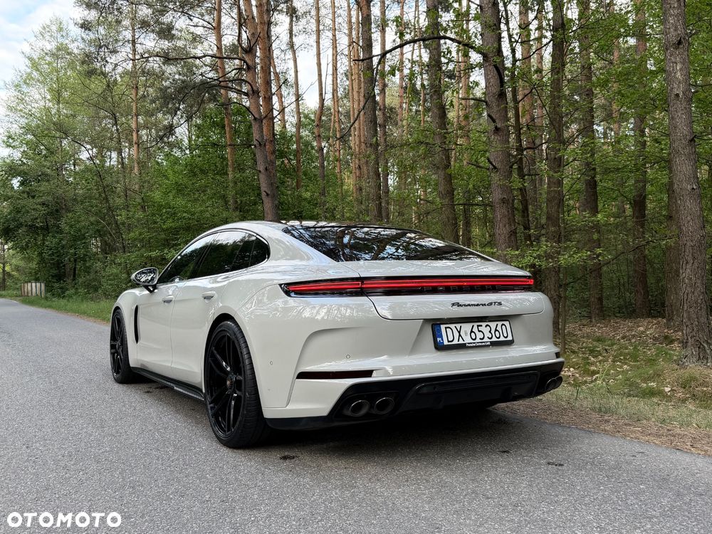 Porsche Panamera - 8