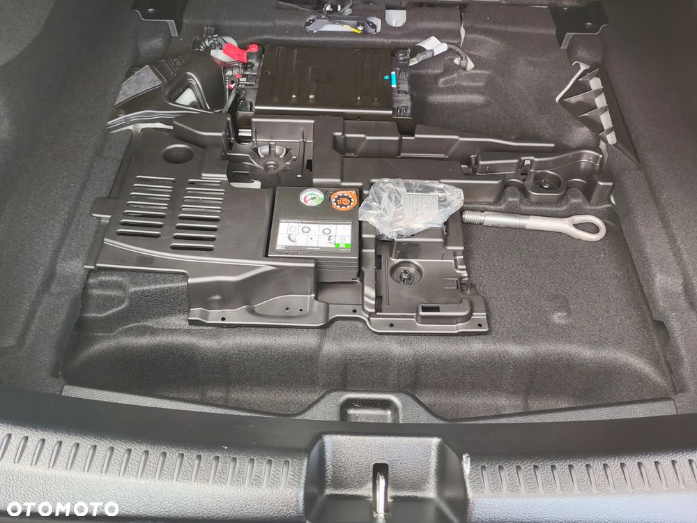 Mercedes-Benz CLA 200 mHEV AMG Line 7G-DCT - 28