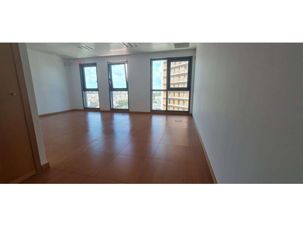 Arrenda-se Escritório - Edifício Panoramic, Parque das Nações - Grande imagem: 4/13