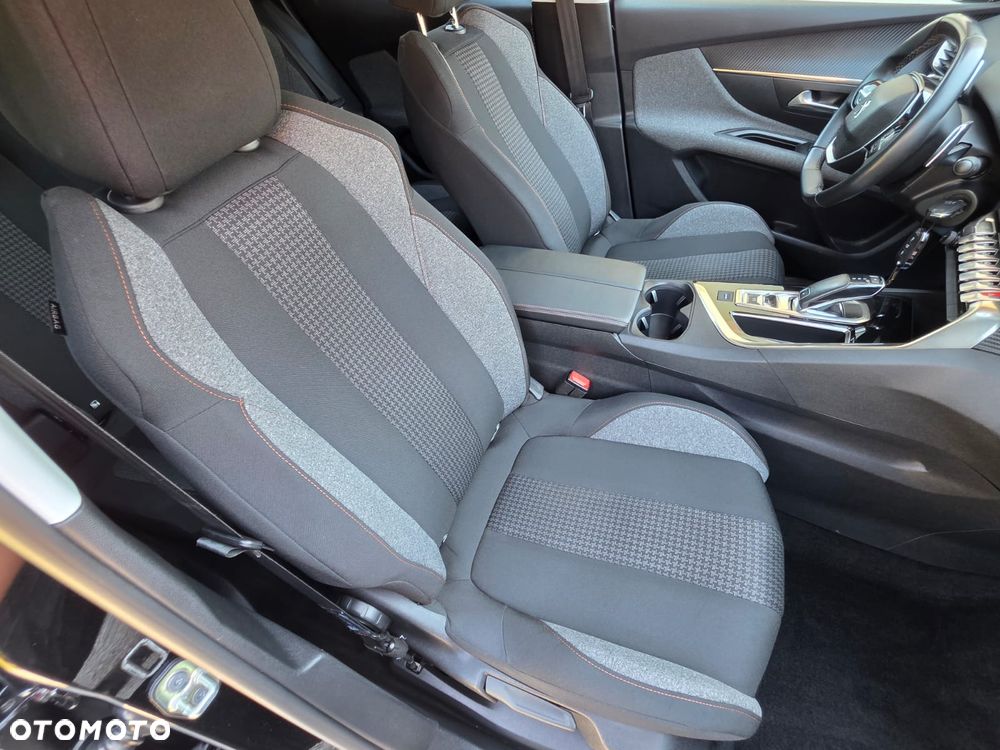 Peugeot 3008 - 17