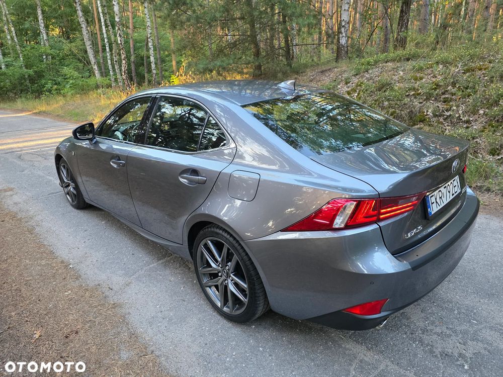 Lexus IS 200t Sport Line - 14
