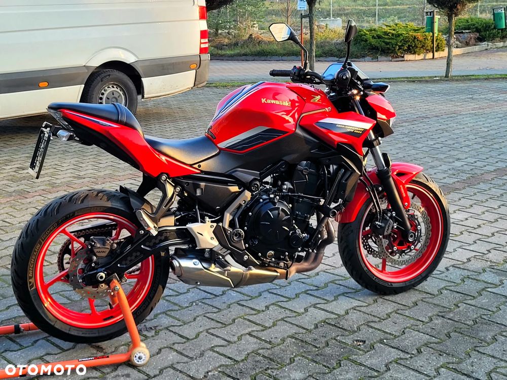 Kawasaki Z 650 - 25