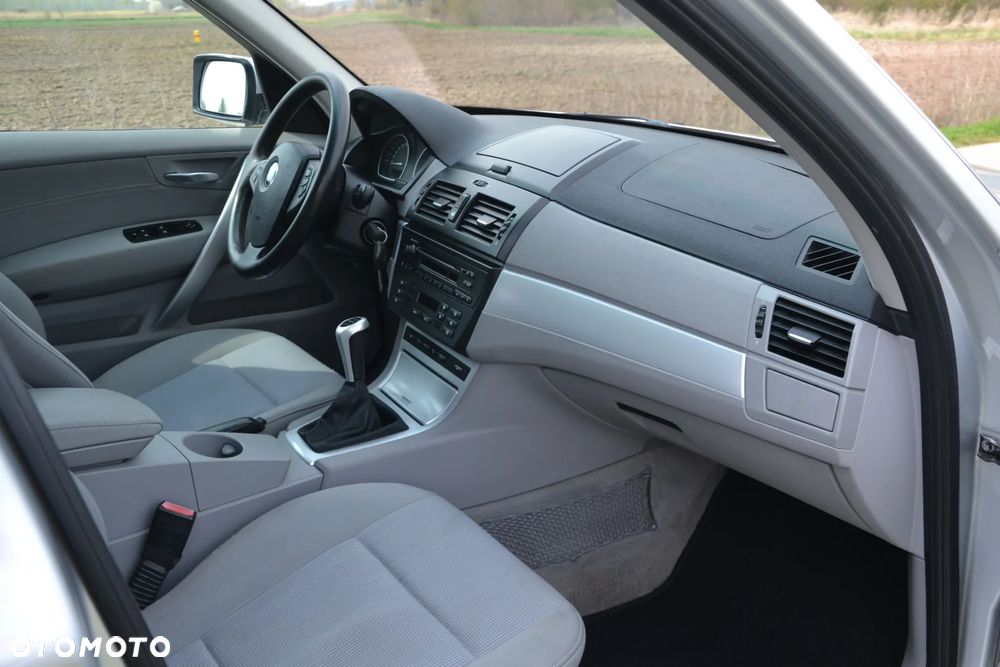 BMW X3 xDrive20i - 17