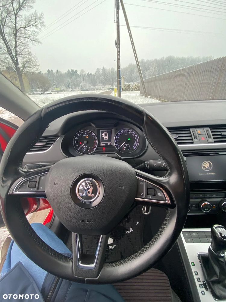 Skoda Octavia 2.0 TDI 4x4 Style DSG - 6