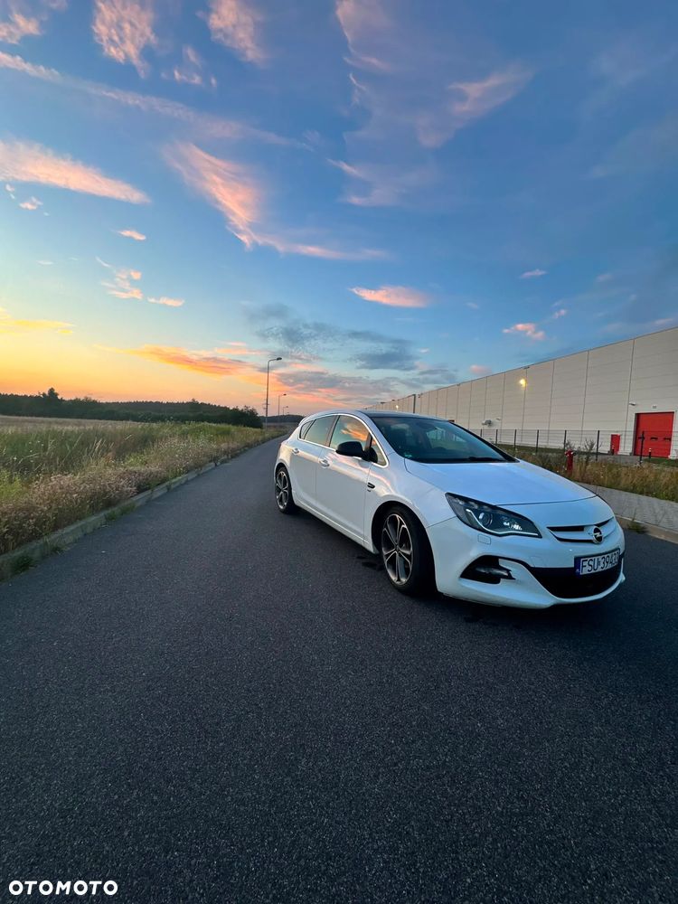 Opel Astra 1.6 T SIDI Cosmo S&S EU6 - 25