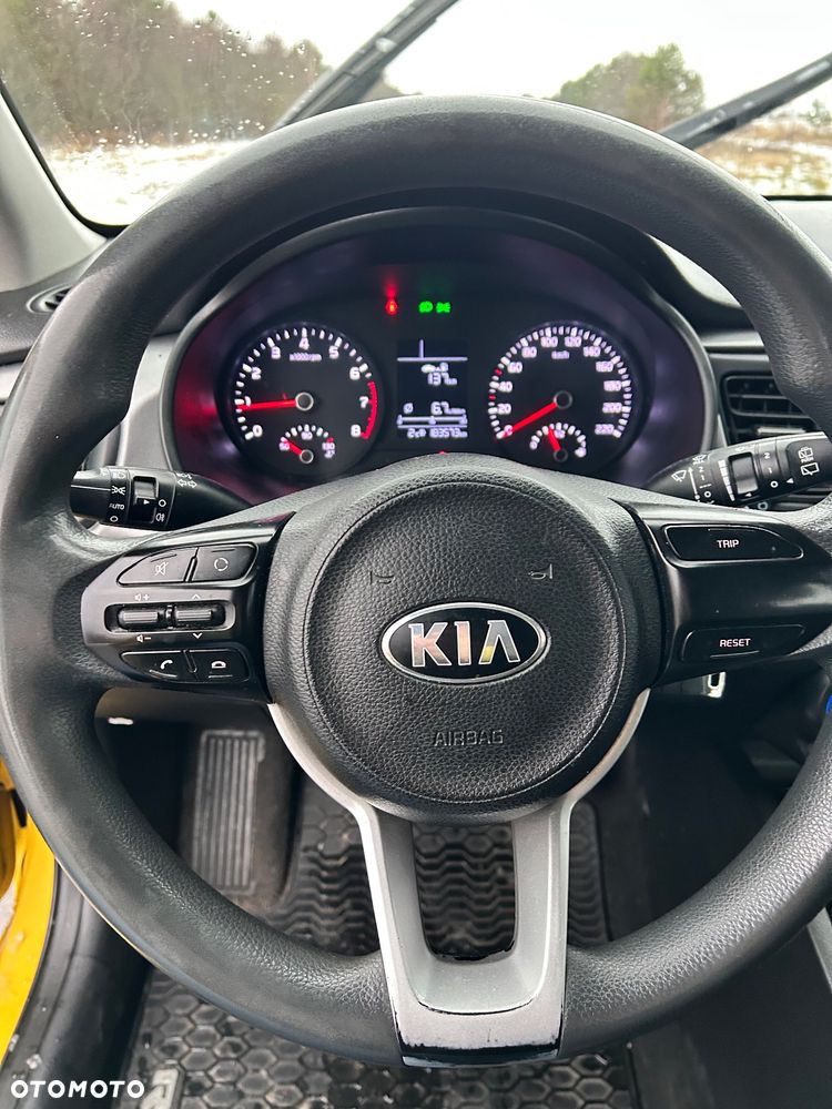 Kia Rio 1.2 M - 24
