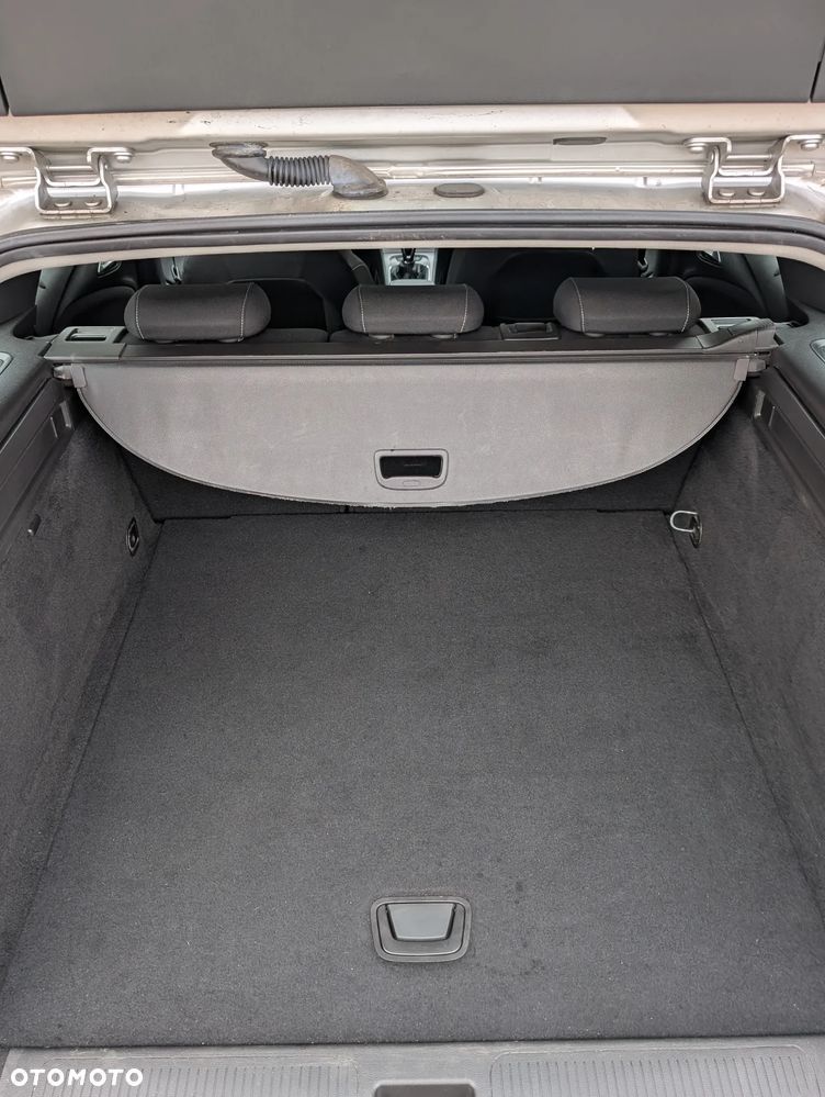 Opel Astra 1.6 CDTI Elite S&S - 11