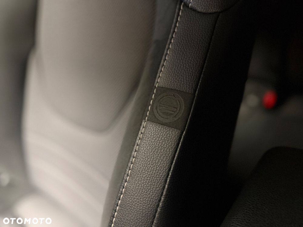 Toyota C-HR 1.8 Hybrid Executive - 31