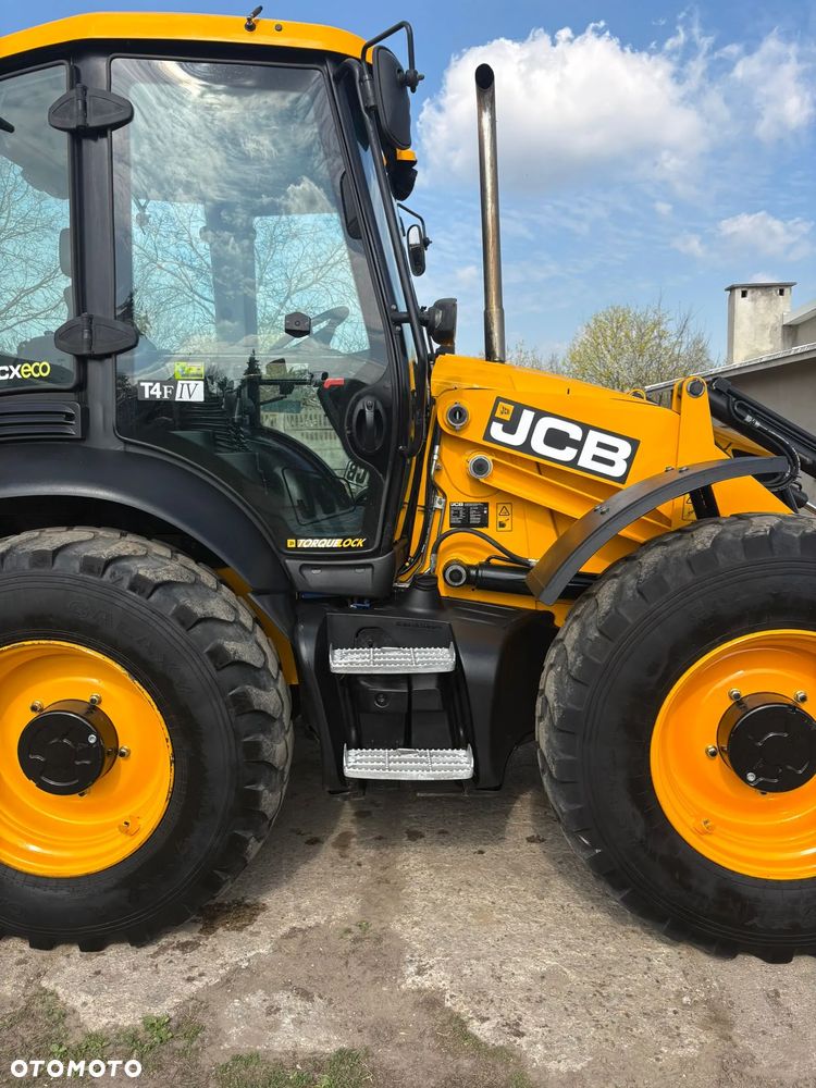 JCB 4CX - 32