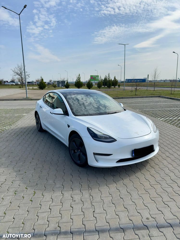 Tesla Model 3 Long Range - 1