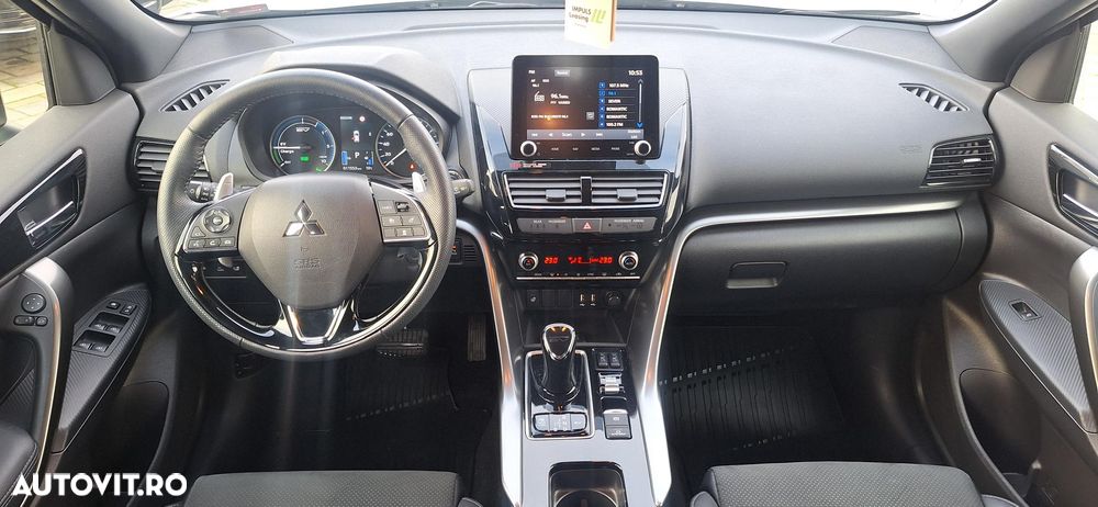 Mitsubishi Eclipse-Cross PHEV Intense+ Black - 8