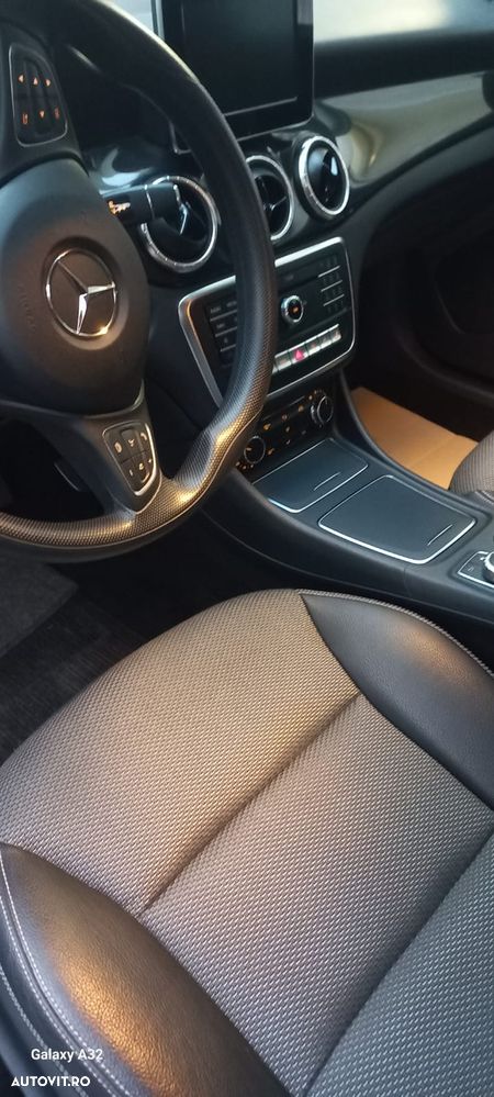 Mercedes-Benz CLA - 9