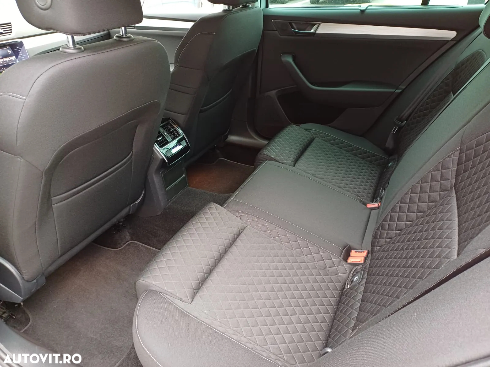 Skoda Superb Combi 1.4 TSI iV DSG Style - 15