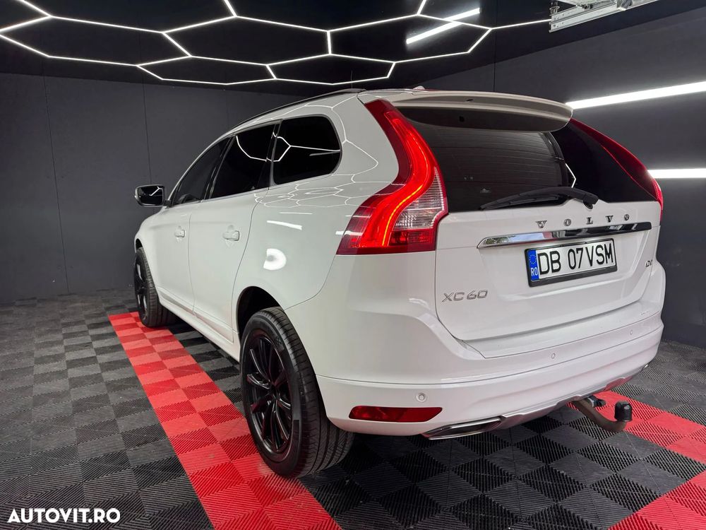 Volvo XC 60 D4 Geartronic Momentum - 12