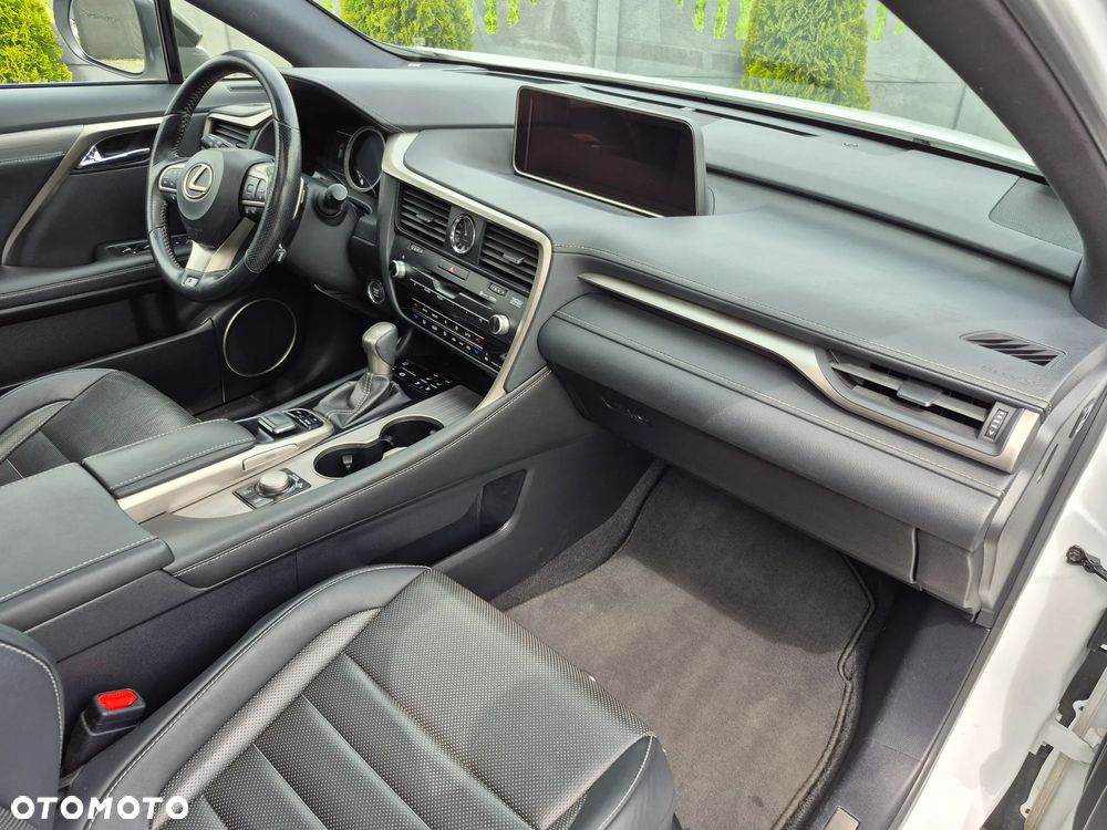 Lexus RX 200t / 300 F Sport - 20