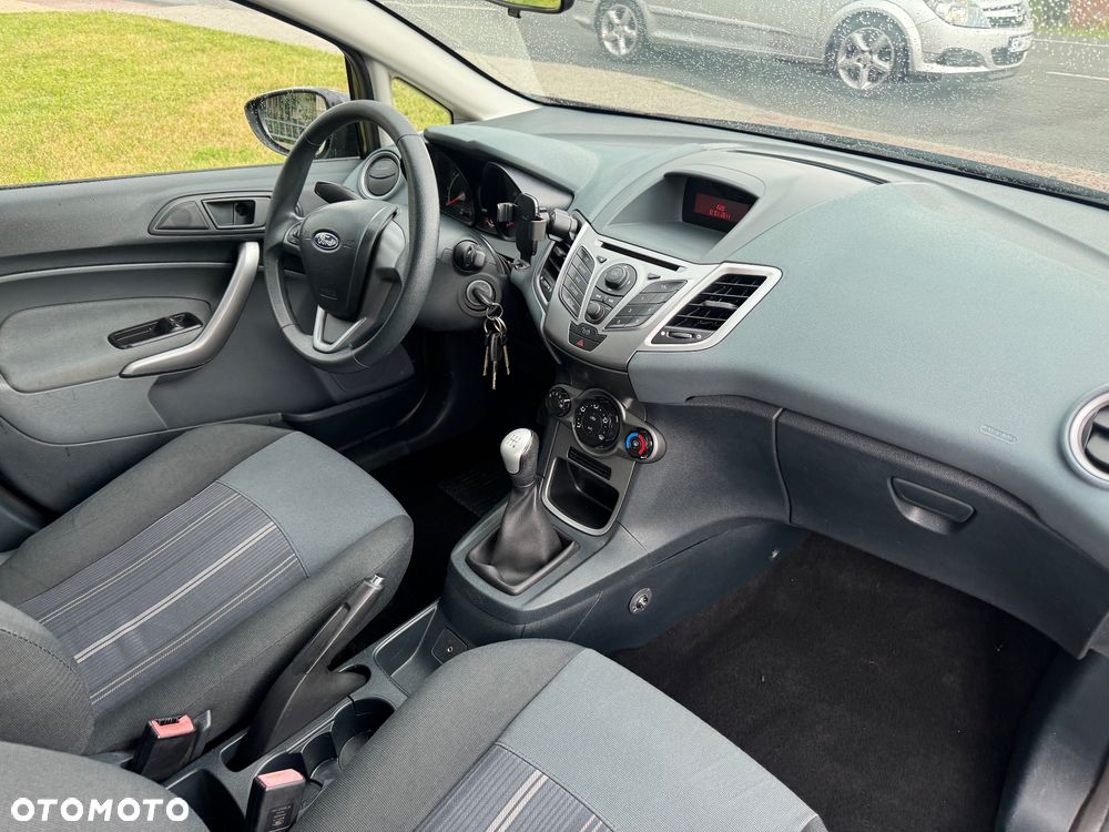 Ford Fiesta 1.25 Champions Edition - 9