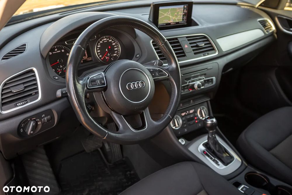 Audi Q3 1.4 TFSI S tronic - 24