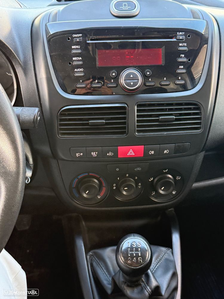 Opel Combo - 11