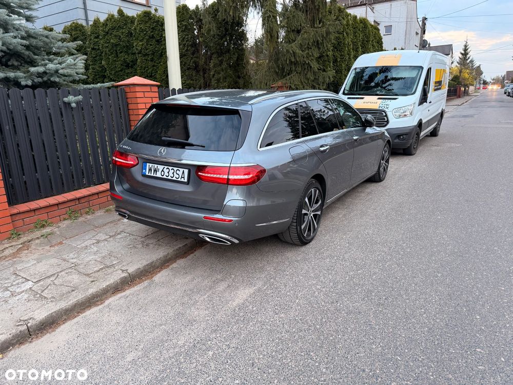 Mercedes-Benz Klasa E 300 de Exclusive - 11