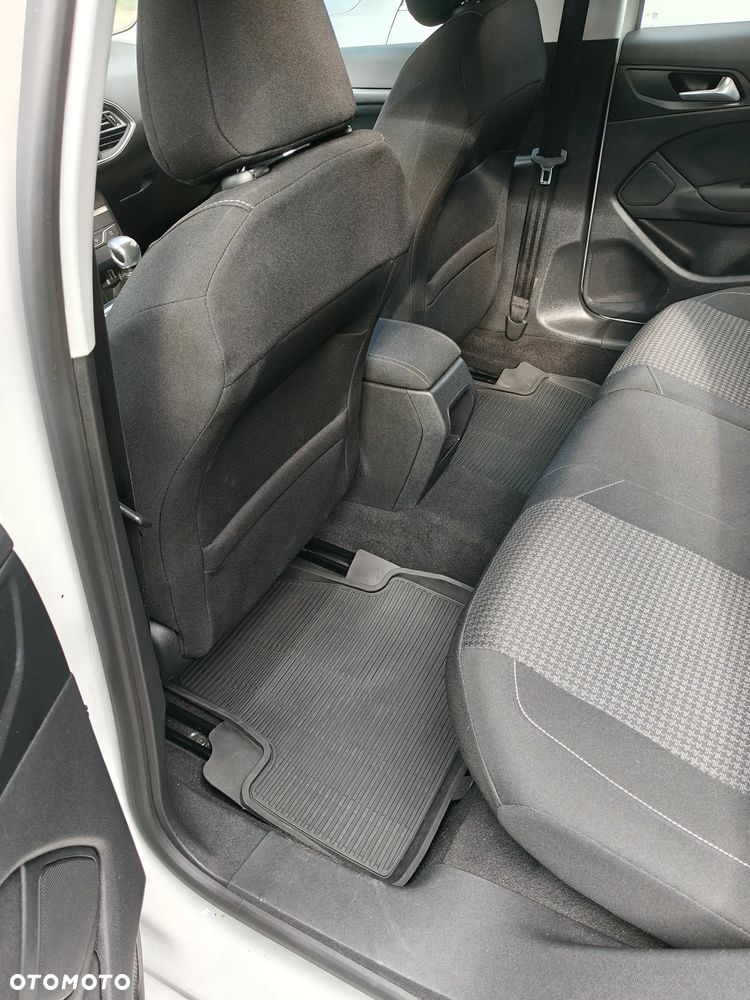 Peugeot 308 1.6 BlueHDi Active S&S - 19