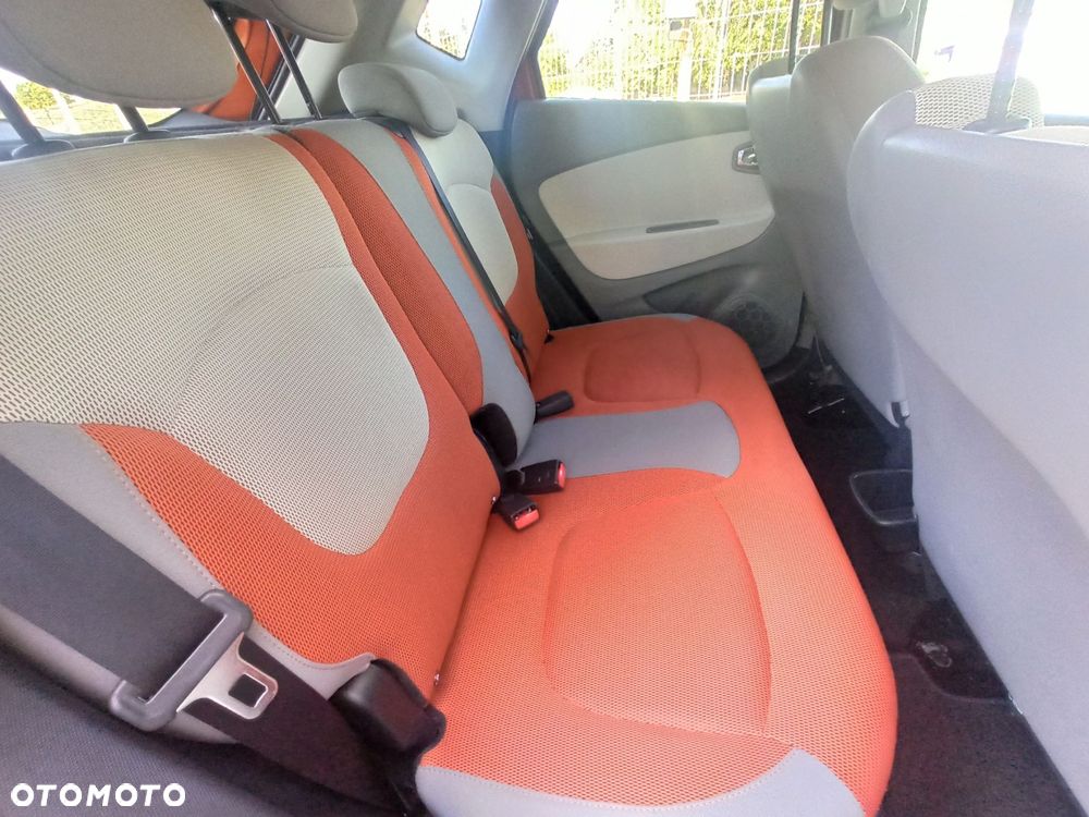 Renault Captur - 13
