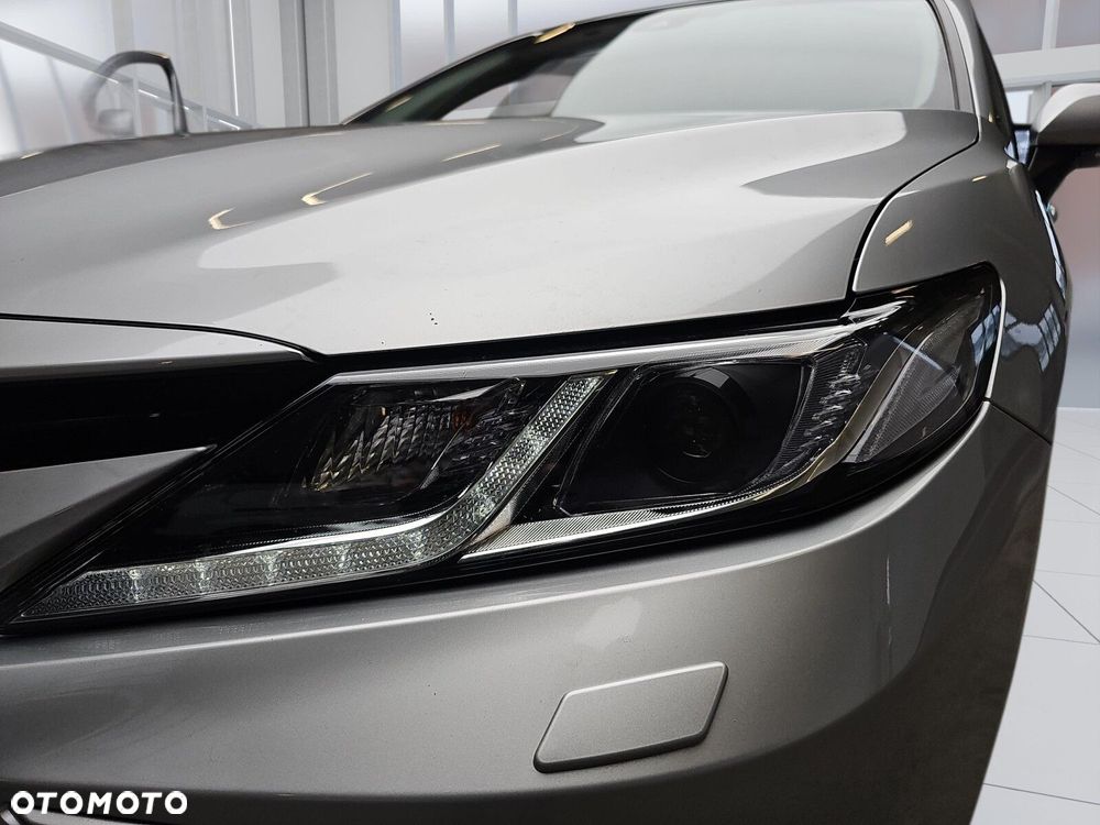 Toyota Camry 2.5 Hybrid Prestige CVT - 33