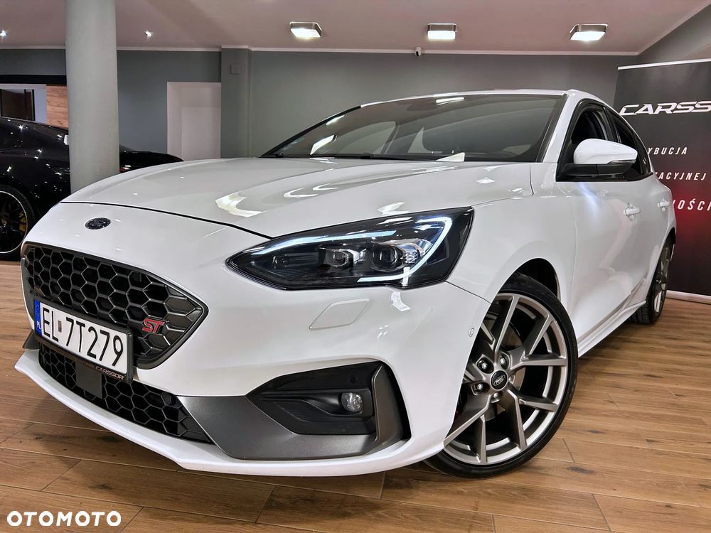 Ford Focus 2.3 EcoBoost ST Edition - 36