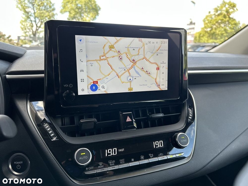 Toyota Corolla 1.8 Hybrid Active - 17