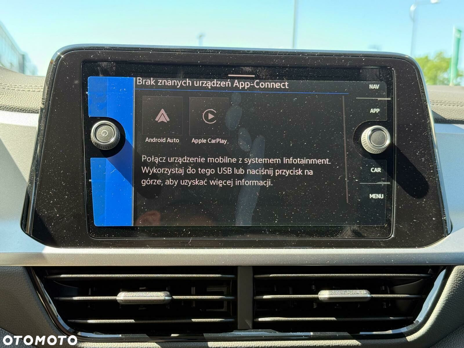 Volkswagen T-Roc - 18